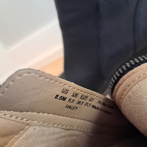 SOUL Naturalizer Haley Black Wedge Ankle Boots - Picture 7 of 7